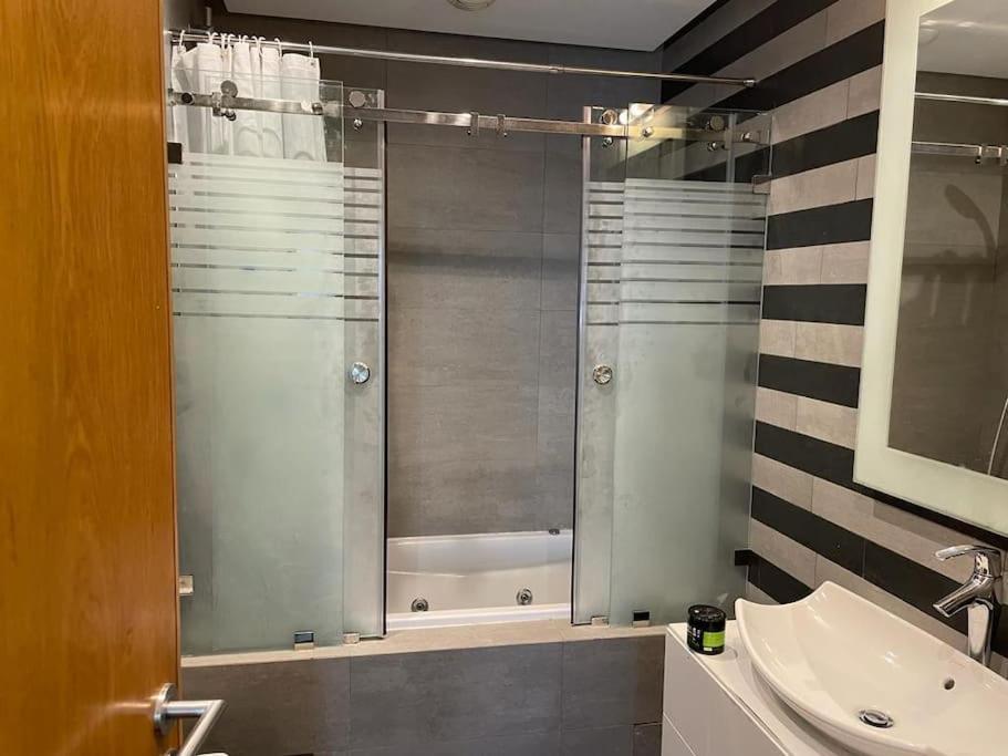 Superb On 14th Floor With Jacuzzi