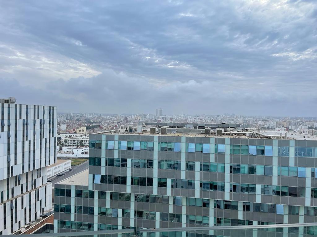 Superb On 14th Floor With Jacuzzi Apartment